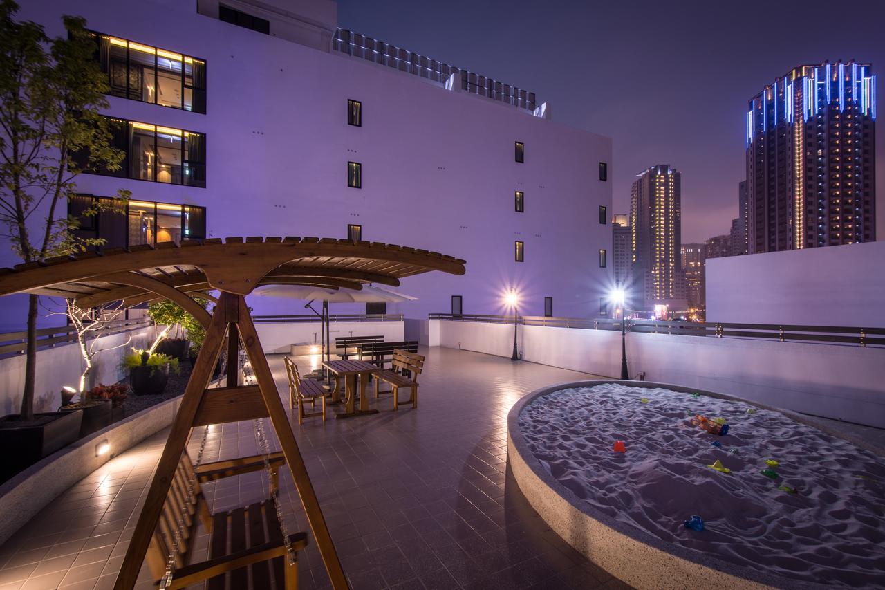 U-Her Hotel Taichung Esterno foto